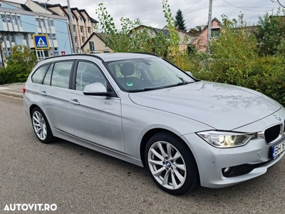 BMW Seria 3 320d DPF Touring Edition Exclusive