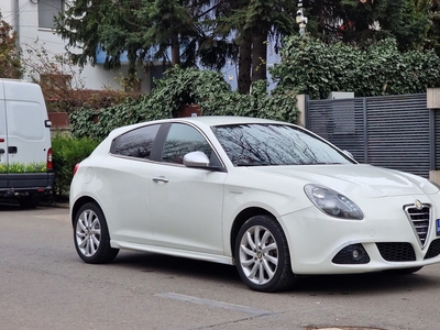 Alfa Romeo Giulietta * 2011 * 2.0 JtdM 140 CP * Euro 5 * Inm RO *