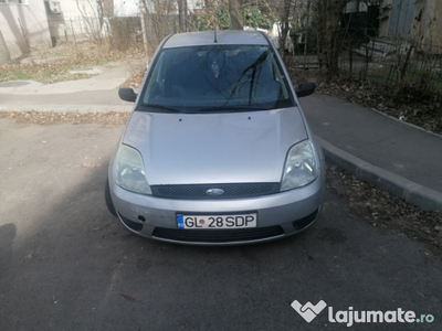 Ford fiesta 13 benzina. 2005