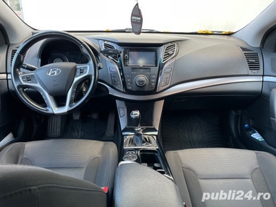 Vând Hyundai i40 6400euro