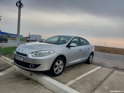 Vand Renault Fluence cu GPL