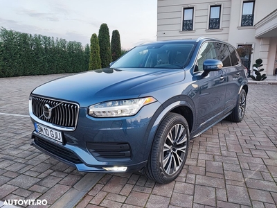 Volvo XC 90 T6 AWD 7 locuri Momentum Pro