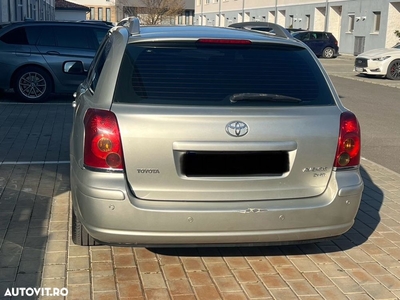 Toyota Avensis 2.2 D-4D Station Wagon Business