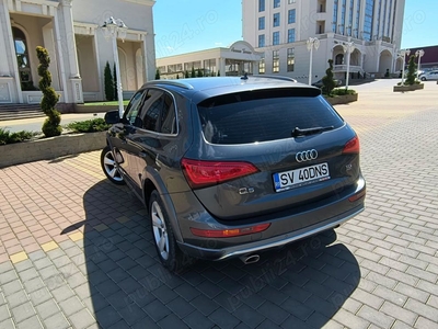 Vând Audi Q5 SLine