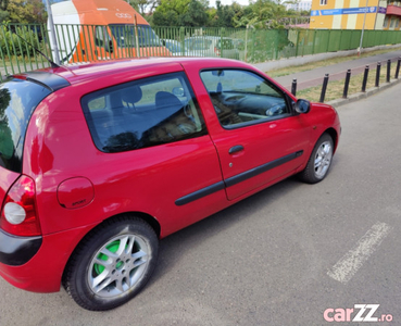 Renault Clio foarte ingrijit