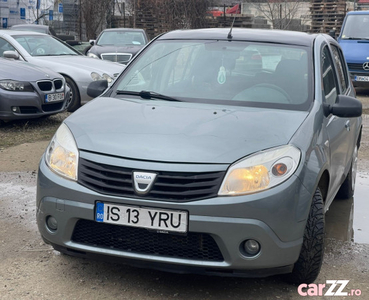 Dacia sandero 1.4i 2010