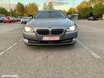 BMW Seria 5 525d Touring Aut.