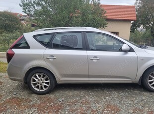 Autoturism kia ceed anul 2008