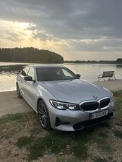 BMW Seria 3 320d Aut. Luxury Line