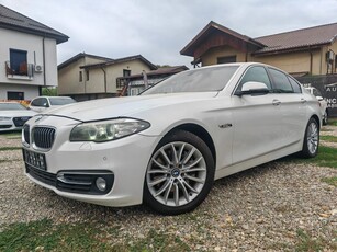 BMW Seria 5 530d xDrive AT