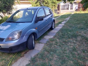 Ford Fiesta, an 2007, 1,3 benzina, itp si asigurare valabile, fiscal, defecte optice