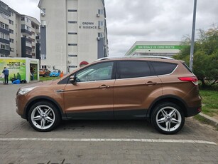 Ford Kuga 2.0 TDCi 4WD Powershift Titanium