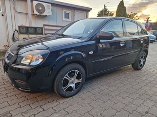 Kia Rio 1.4 EX