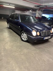 Mercedes-Benz E 200 K Elegance