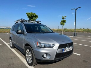 Mitsubishi Outlander 2.2 DI-D 4WD Intense A13