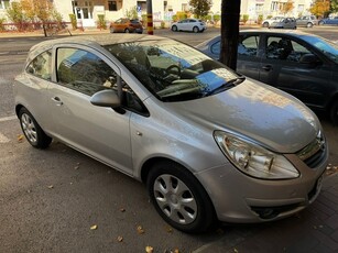 Opel Corsa 1.2i Essentia