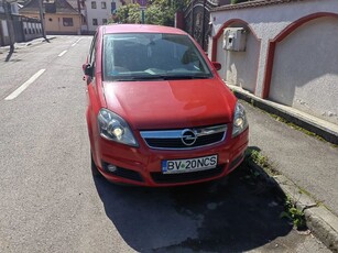 Opel Zafira 1.8 Cosmo Easytronic