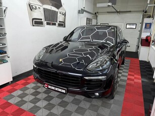 Porsche Cayenne 3.0 L