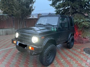 Suzuki Samurai