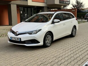 Toyota Auris 1.4 D-4D Touring Sports Comfort