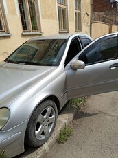 vind Mercedes C 220