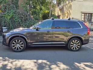 Volvo XC 90 B5 MHEV AWD 7 locuri Momentum Pro