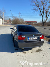 BMW E90 318 stare bună