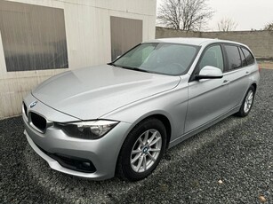 BMW Seria 3 318d Touring Aut.