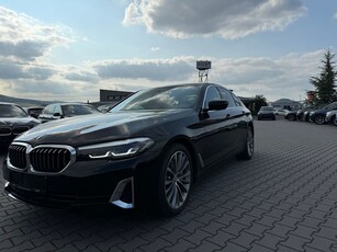 BMW Seria 5 530d xDrive AT MHEV