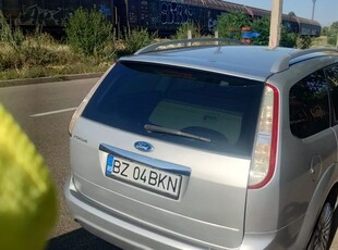 Ford Focus 2.0i Titanium