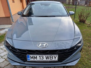 hyundai elantra 2022, 5700 km