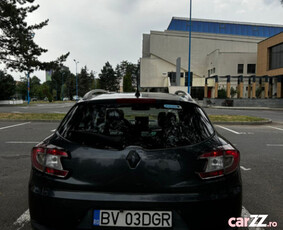 Liciteaza-Renault Megane 2011