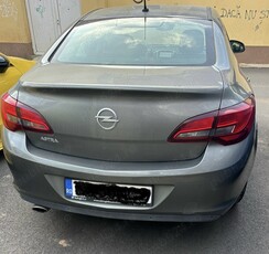 Opel Astra 1.4 ECOTEC Turbo Enjoy