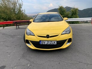 Opel Astra GTC 2.0 Turbo Ecotec Start/Stop OPC