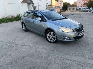 Opel Astra j 1.3 dizel 2011