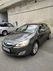 Opel Astra J, benzina 1.4 turbo 140cp, an 2010