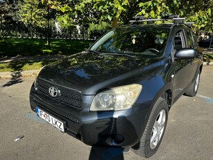 Toyota RAV4 2.2 D-4D Confort