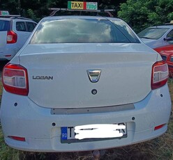 Vând DACIA Logan