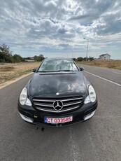 Vand Mercedez benz R320