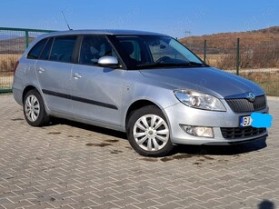 Vând Skoda Fabia II an 2011