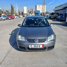 Vw golf 2.0 tdi 140 cai bmm 1 ax ,clima,xenon,navi ,Import Germania