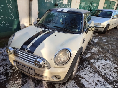 Vănd MiniCooper 2008, 1600 benzină