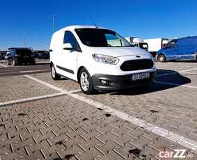 Ford transit courier 2017