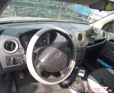 Autoturism Ford Fusion