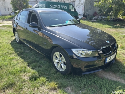 BMW 318 2007