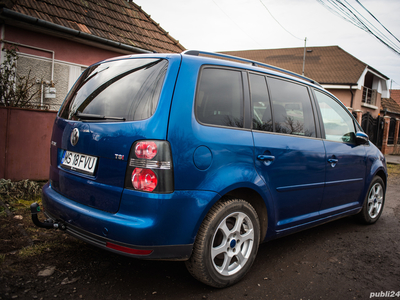 Masina Volkswagen Touran 2010