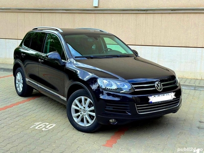 Se vinde masina personala Vw Touareg 2013