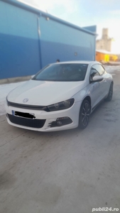 Vând Volkswagen Scirocco.