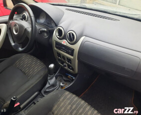 Dacia 2010 Sandero 1.2 benzina 75cp Laureat