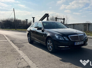 Mercedes-Benz E250 4Matic BlueEfficiency 7gtronic plus